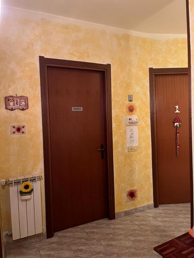 B&B Il Girasole Ortonovo Exterior photo