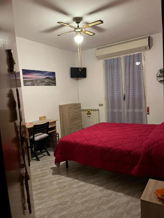 B&B Il Girasole Ortonovo Exterior photo