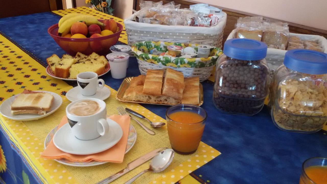 B&B Il Girasole Ortonovo Exterior photo