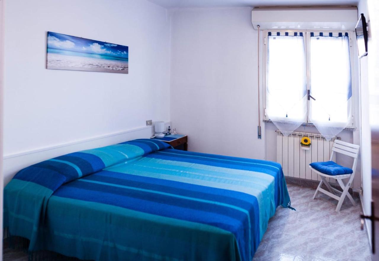B&B Il Girasole Ortonovo Exterior photo