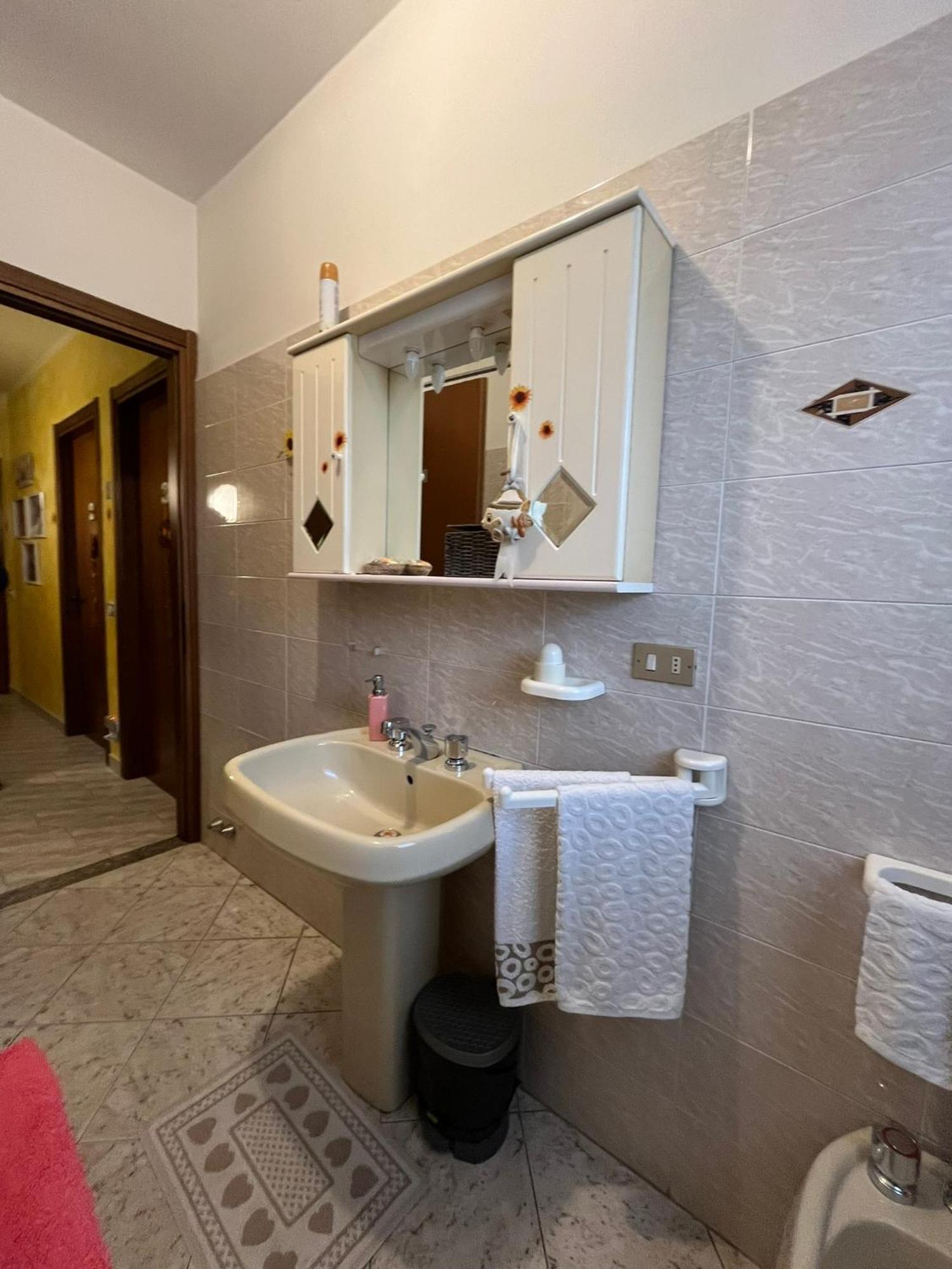B&B Il Girasole Ortonovo Exterior photo